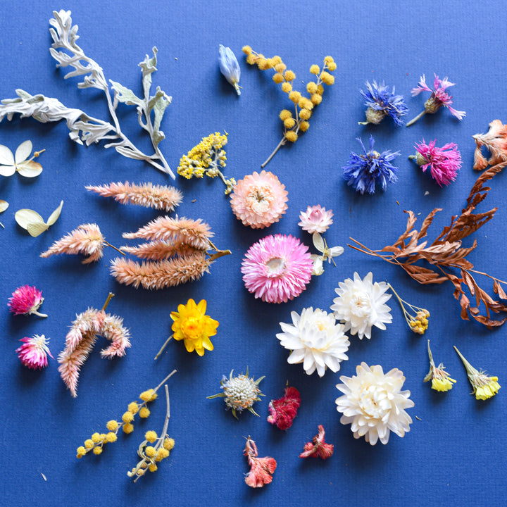 Mini Magnetic Dried Flower Wreath