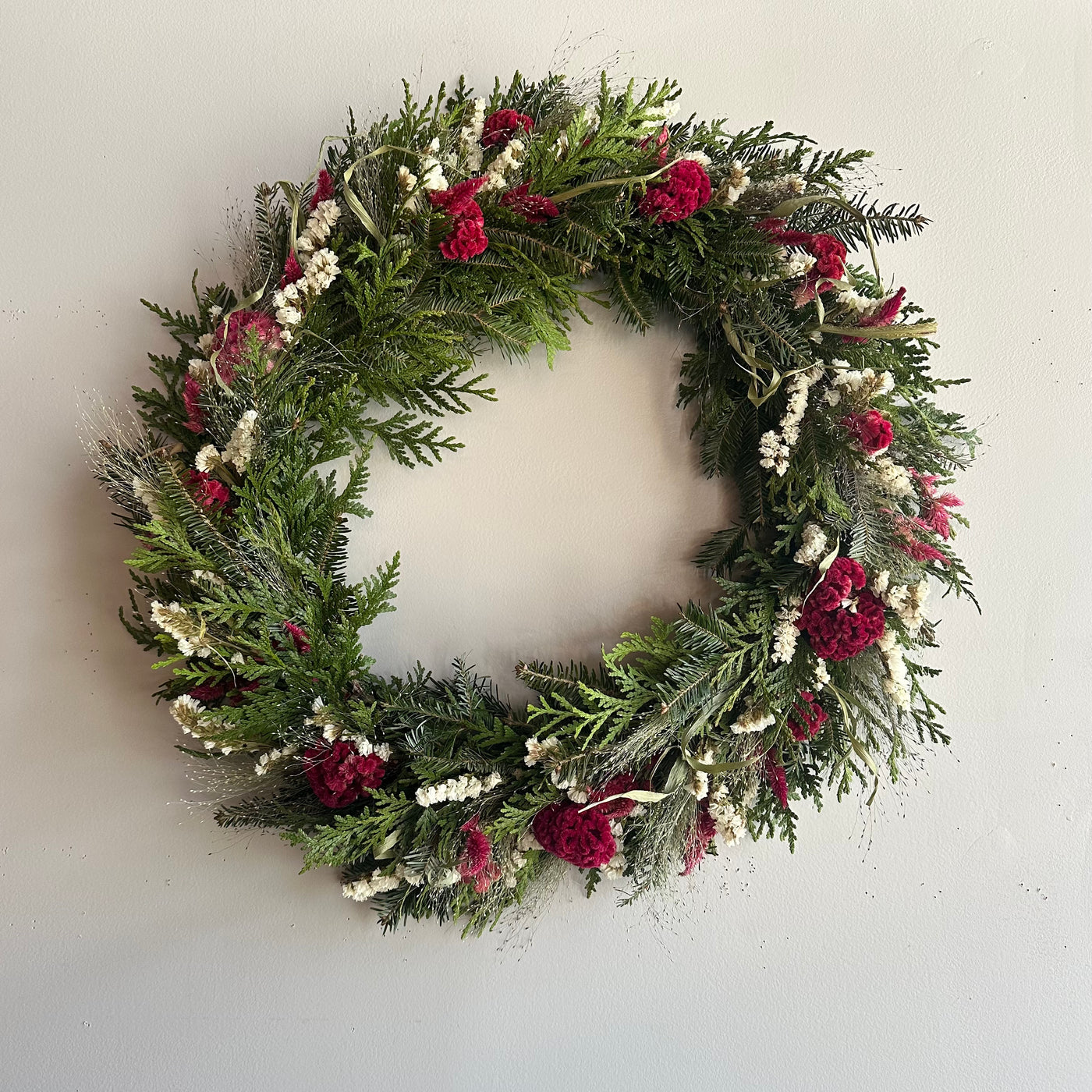 Red & White 18-inch Greenery Wreath for 12/21