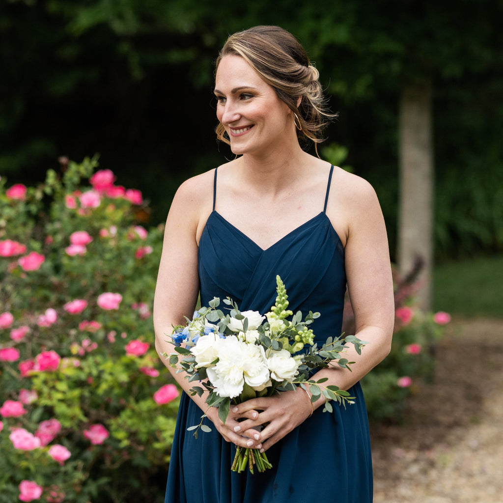 Traditional Bridesmaid Bouquet – Carolina Flowers